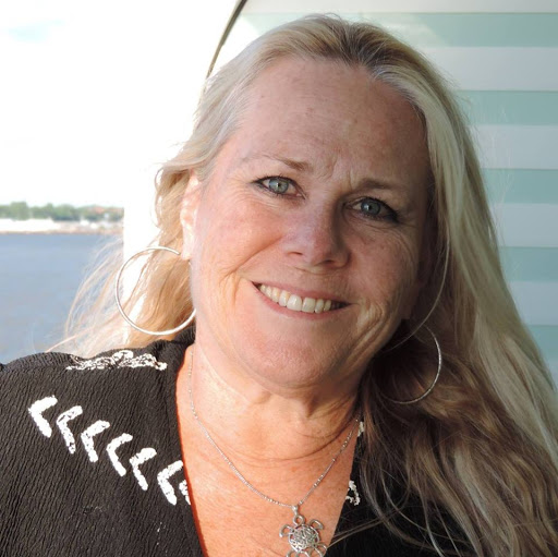 Linda Wills Photo 25