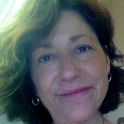 Carol Maxwell Photo 26