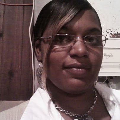 Joyce Yates Photo 9