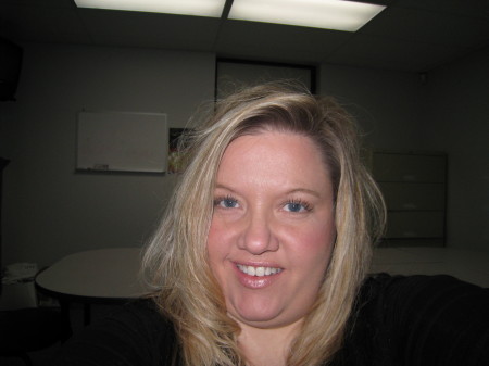 Lisa Lashley Photo 4