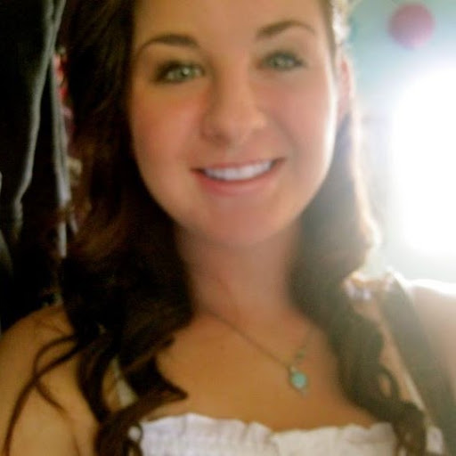 Sara Sanders Photo 23