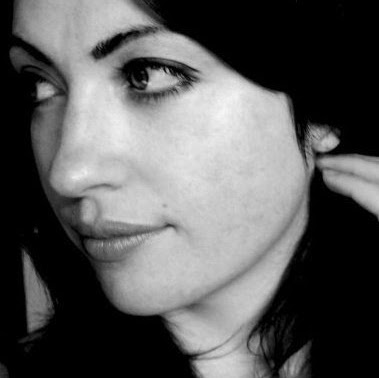 Danielle Tucker Photo 30
