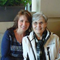 Julie Banks Photo 28