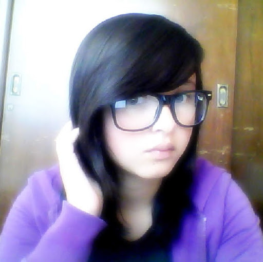 Abril Rodriguez Photo 7