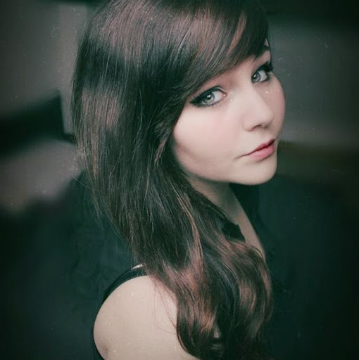 Alice Bird Photo 14