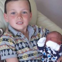 Julie Mayes Photo 11