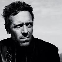 Laurie James Photo 37