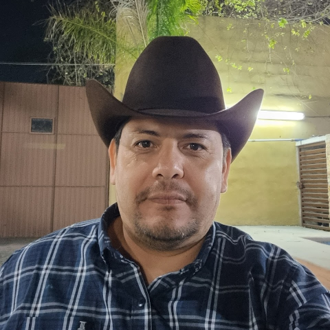 Rogelio Robles Photo 39