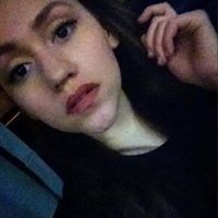 Evelyn Andrade Photo 9