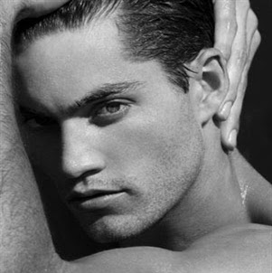 James Whiteman Photo 32