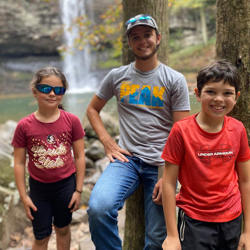 Elaine Roberts Photo 16 Elaine Roberts Photo 16