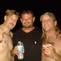 Wayne Black Photo 34
