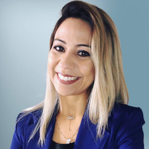 Michelle Andrade Photo 46