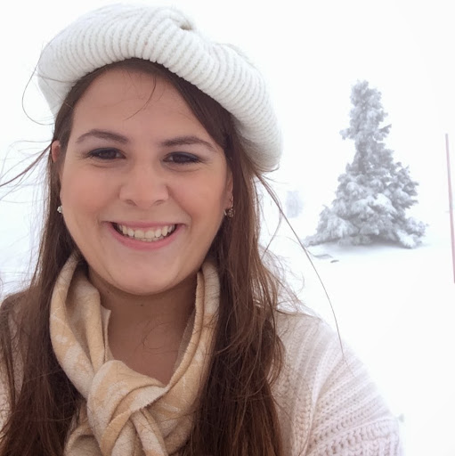 Elsa Collins Photo 5