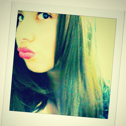 Kimberly Valladares Photo 7