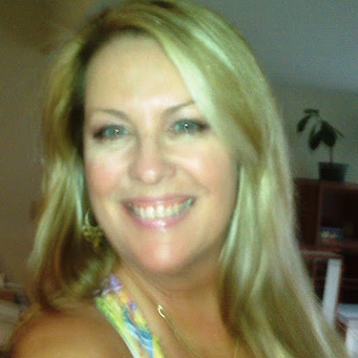 Colleen Ashton Photo 4