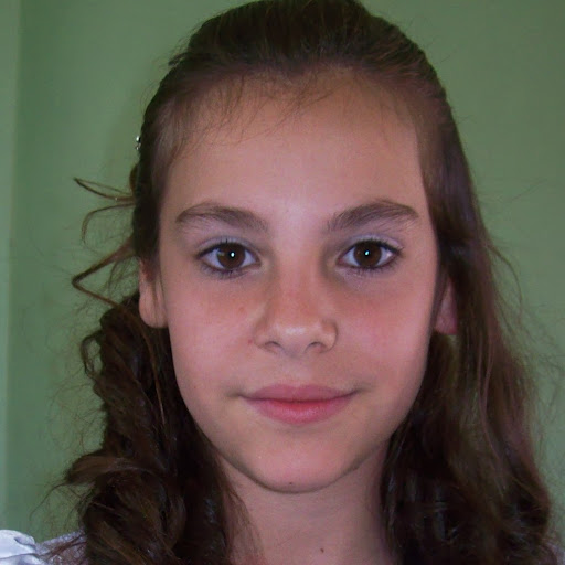 Kelly Amaral Photo 17