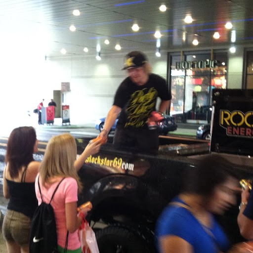 Hugh Robbins Photo 13