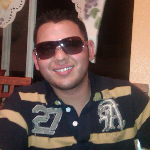 Edgar Tavarez Photo 5