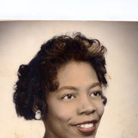 Christine Vaughn Photo 24