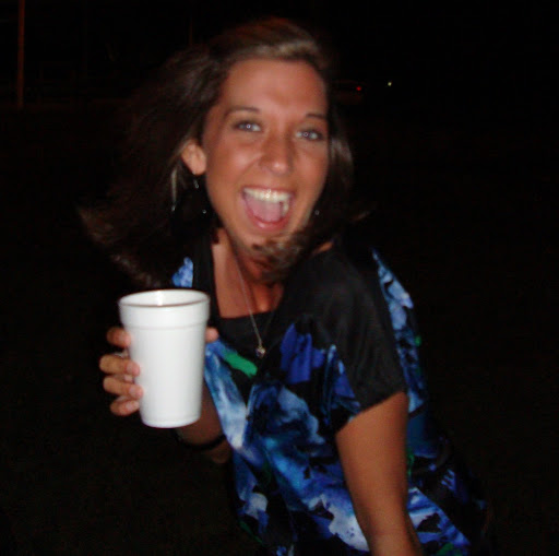 Katie Robinson Photo 9