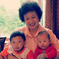 Elizabeth Sung Photo 2