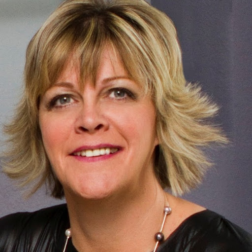 Julie Macpherson Photo 6