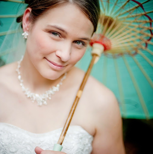 Leah Cole Photo 6
