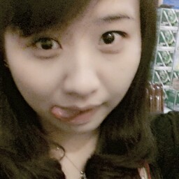 Lina He Photo 6
