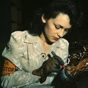 Marilyn Peterson Photo 32