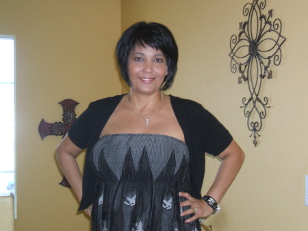 Michelle Martinez Photo 23