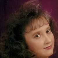 Marie Singleton Photo 22
