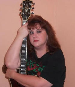 Shannon Stewart Photo 9