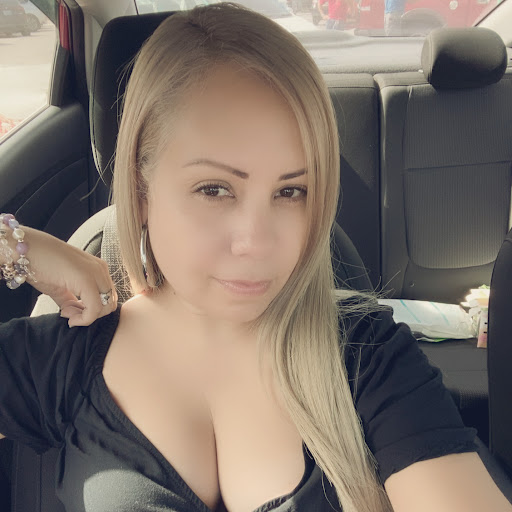 Jenniffer Torres Photo 21