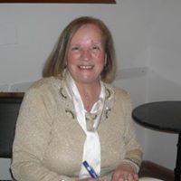 Teresa Bello Photo 4