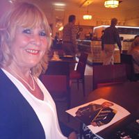 Lorraine Cartwright Photo 4