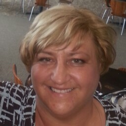 Debbie Torbett Photo 6