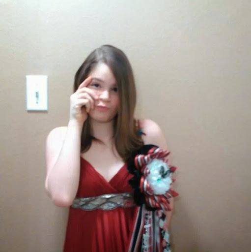 Rachel Costello Photo 32