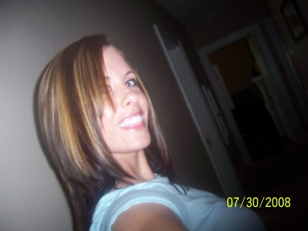 Danielle White Photo 20