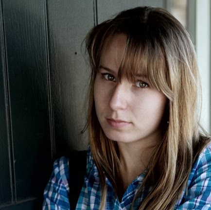 Carrie Hunter Photo 32