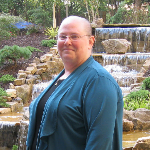 Elaine Howell Photo 17