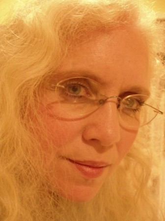 Stephanie Scarborough Photo 13