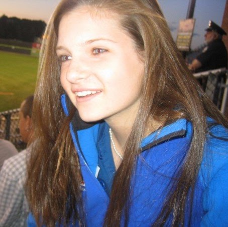 Katie Wallace Photo 3