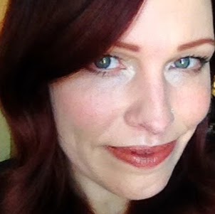 Melanie Lucas Photo 33