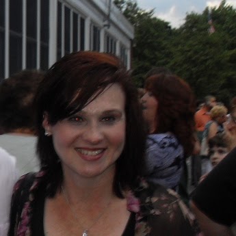 Jeanette Molina Photo 31