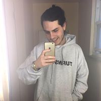 Jakob Short Photo 3