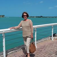 Suzanne Armstrong Photo 32