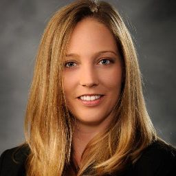 Elizabeth Nelson Photo 32
