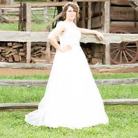 Elizabeth Noe Photo 28