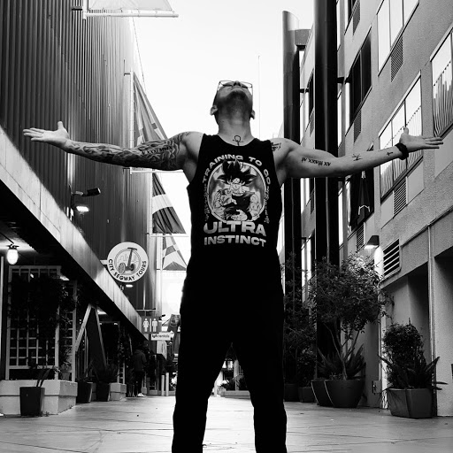 Eric Aragon Photo 23